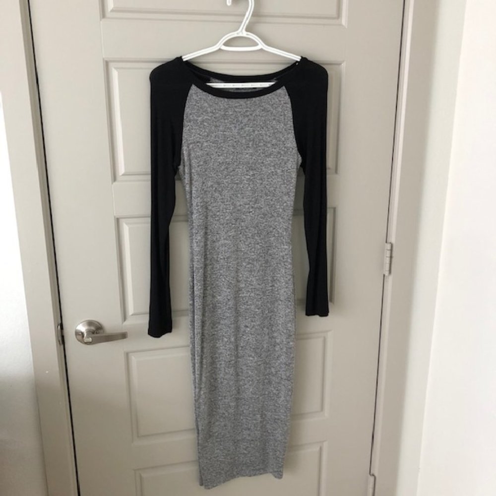 Fashion Nova Long Sleeve Maxi T-Shirt Dress